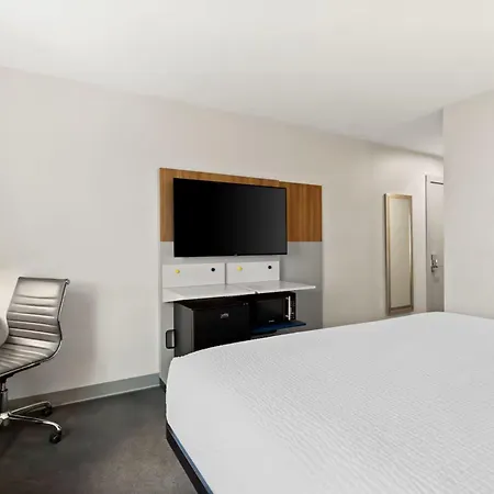 Holiday Inn Express & Suites George - Quincy South By Ihg Exterior photo