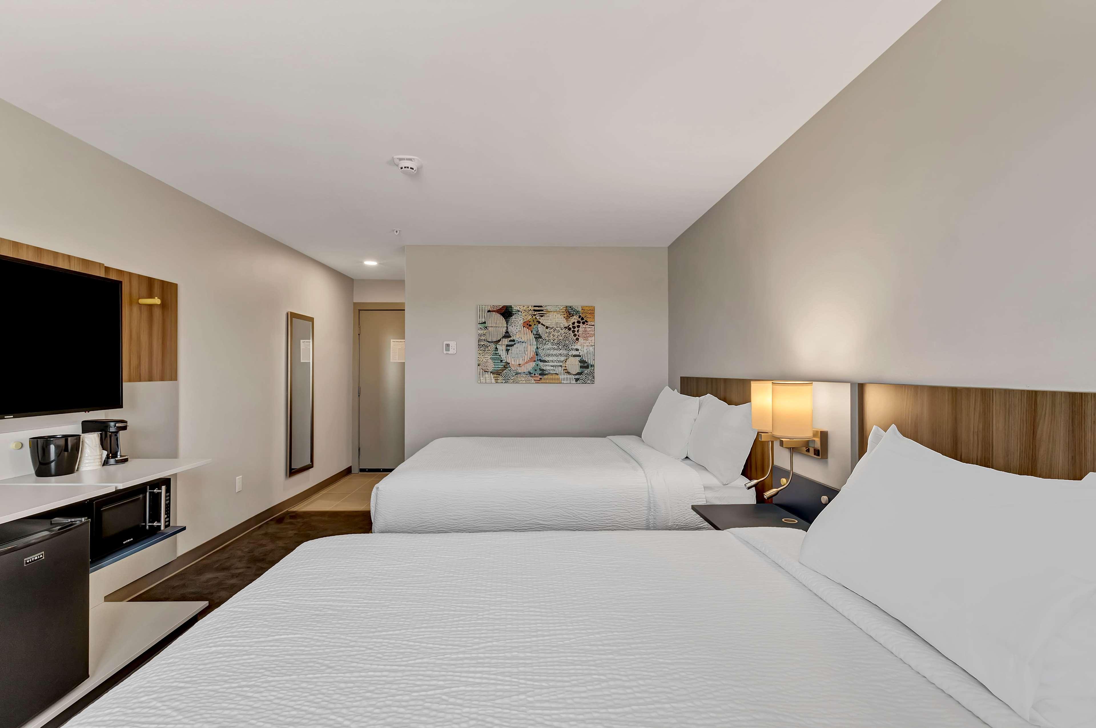 Express & - Quincy South By Ihg 2*