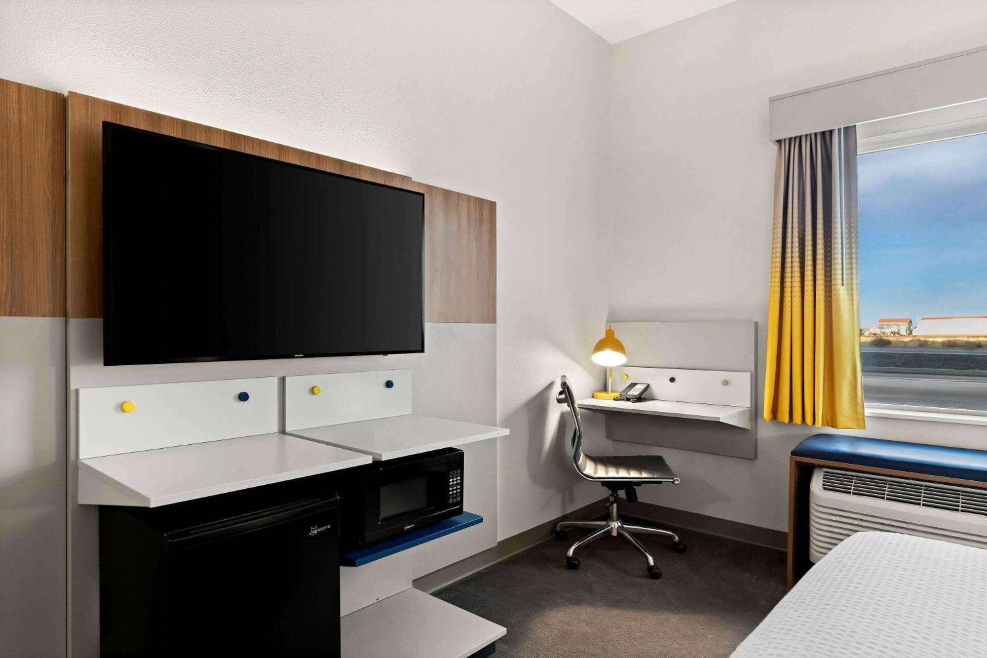 Express & - Quincy South By Ihg George