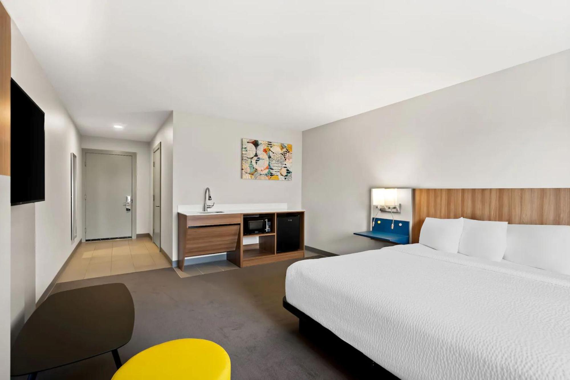 Express & - Quincy South By Ihg