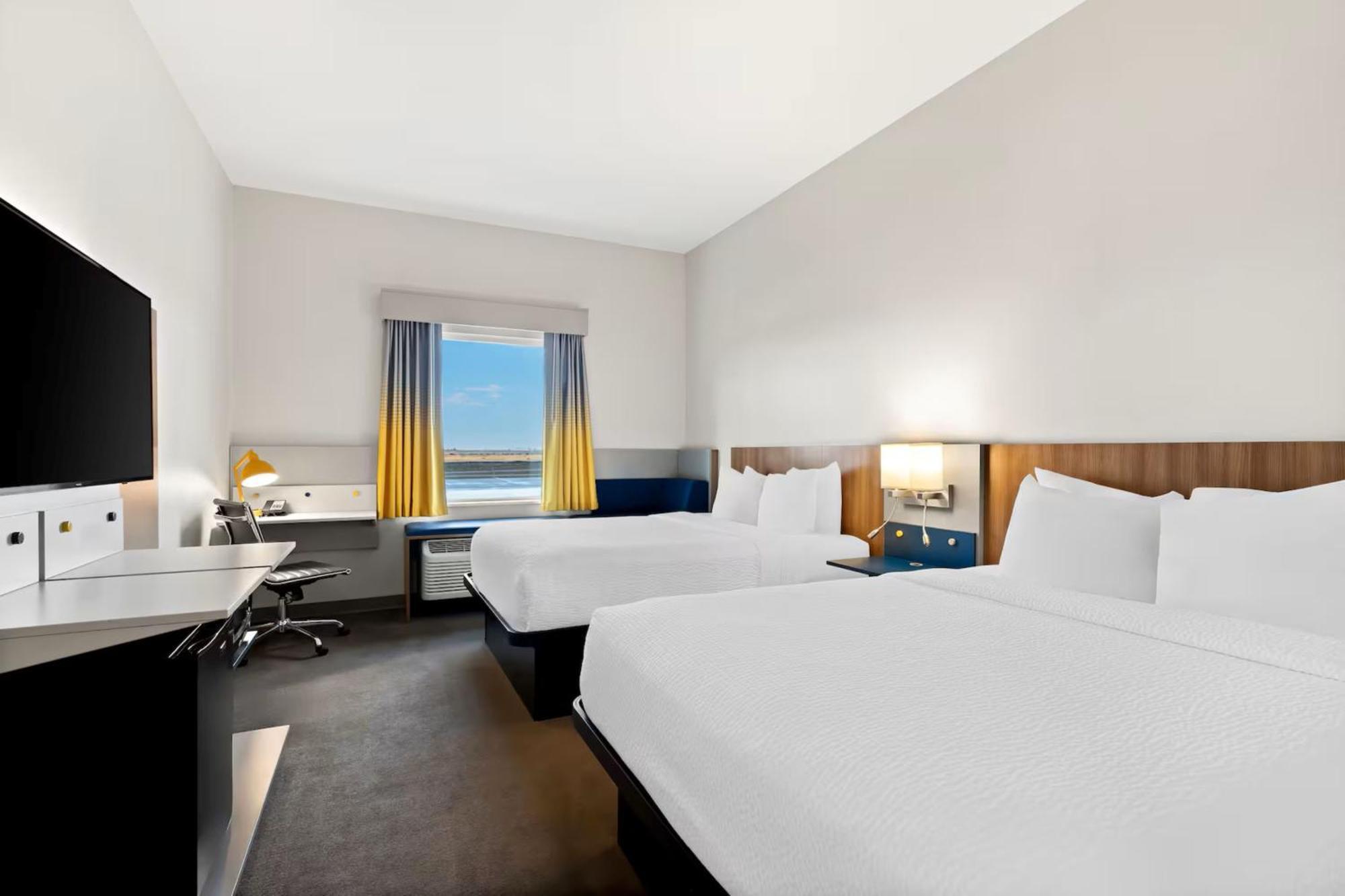 Express & - Quincy South By Ihg